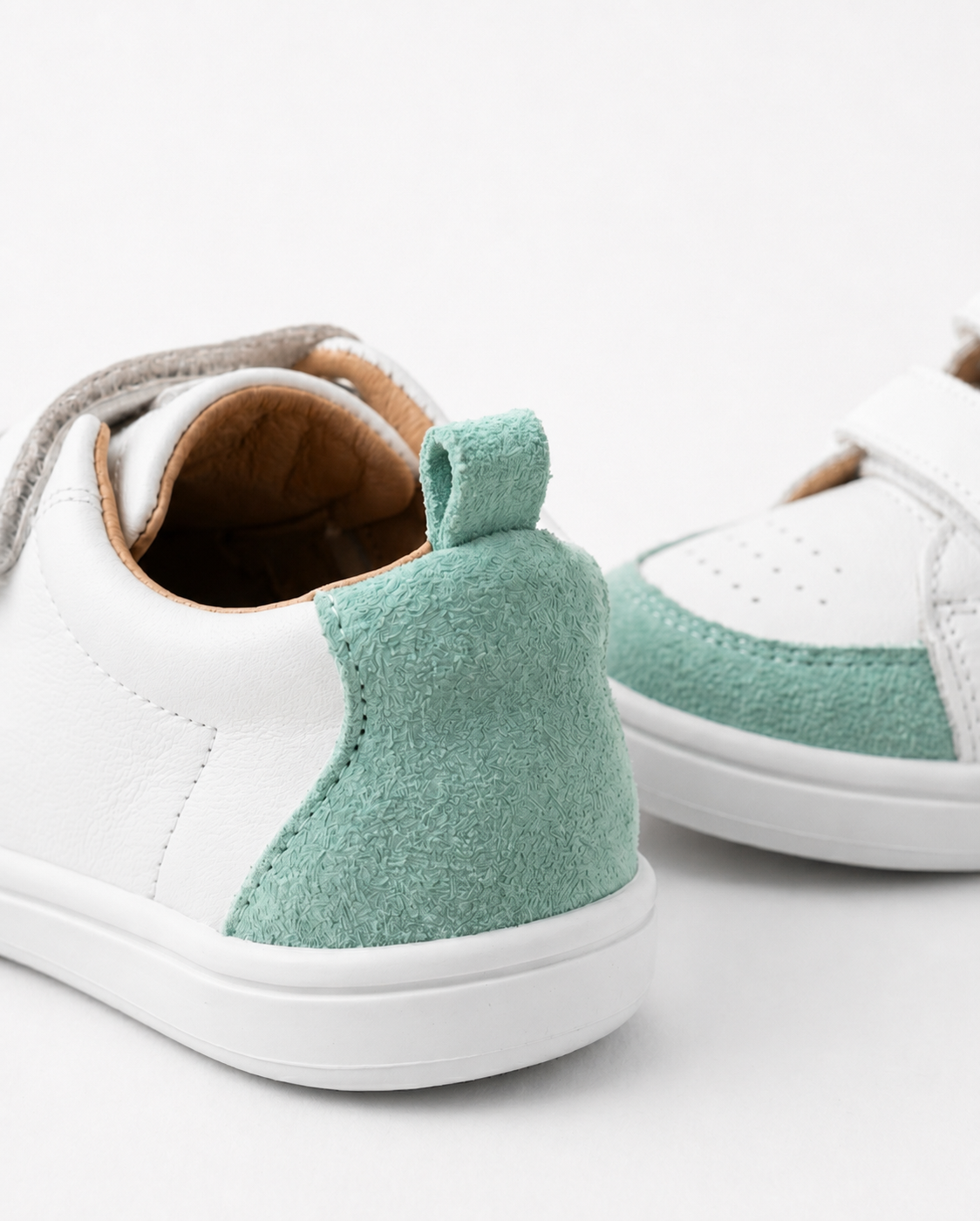 NUNA Mint